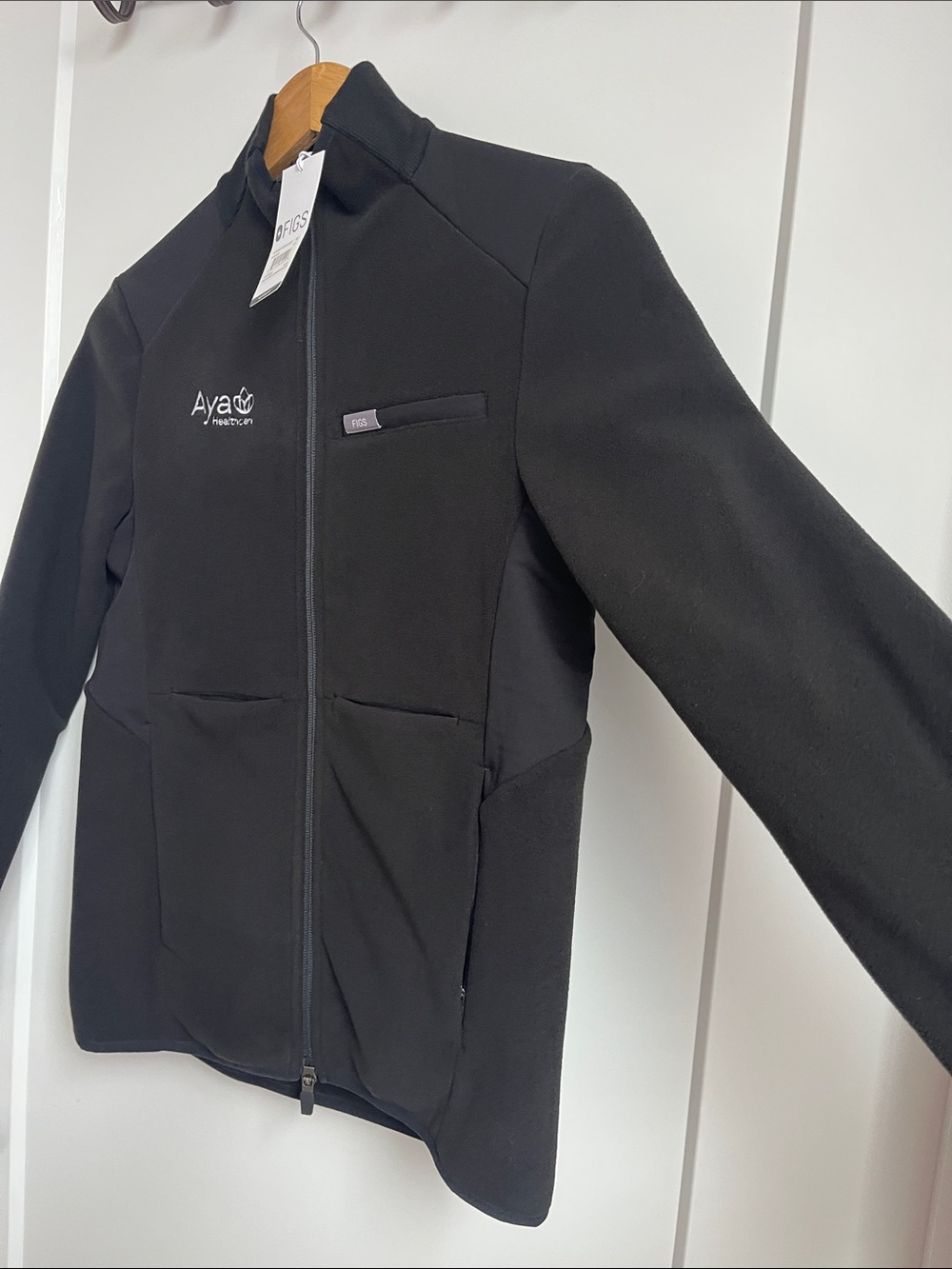 Figs Black Zip-Up Medical Jacket with Aya Healthcare Embroidery Women’s size XS - Picture 4 of 10